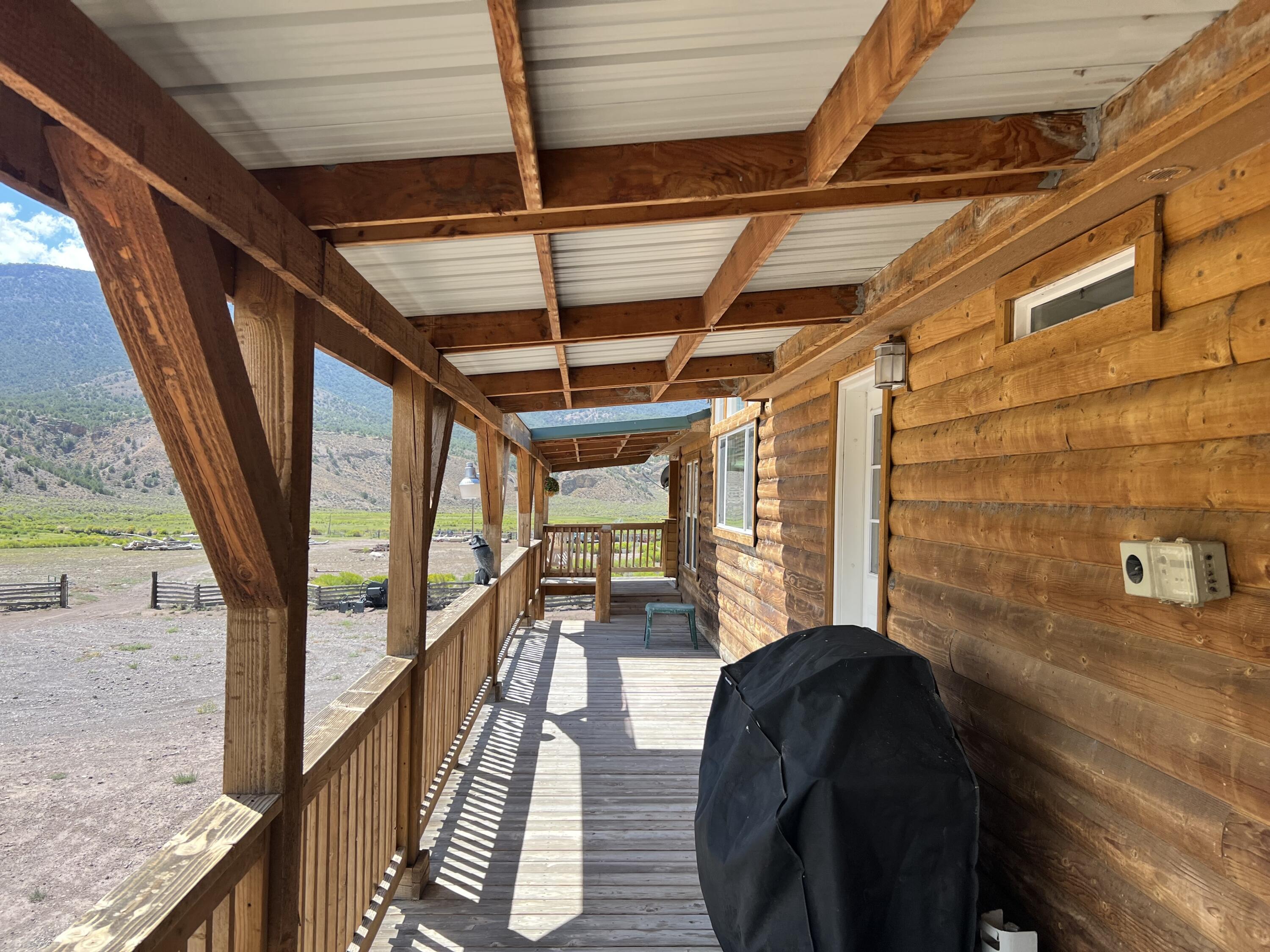 1401 W Highway 62