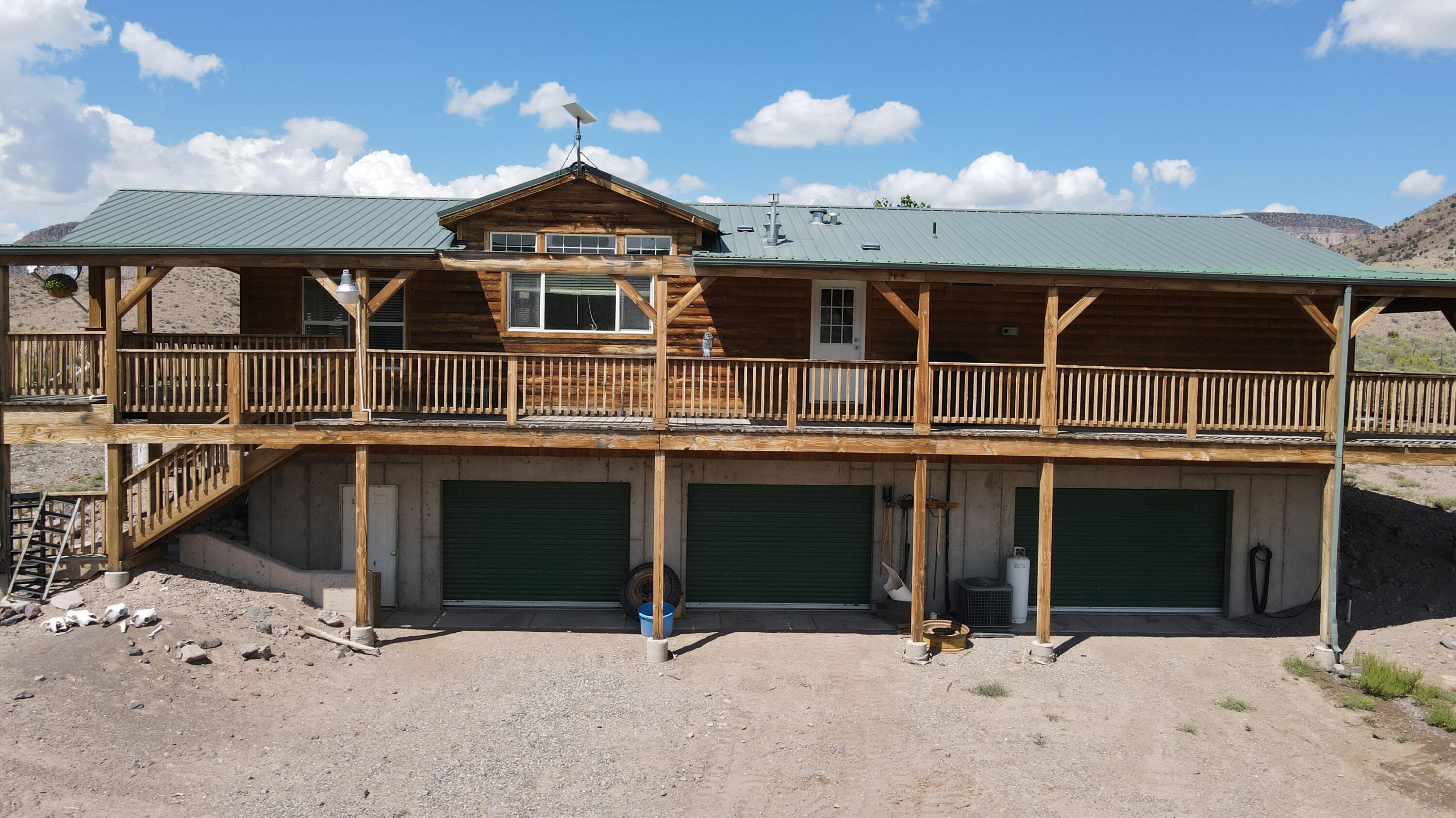 1401 W Highway 62