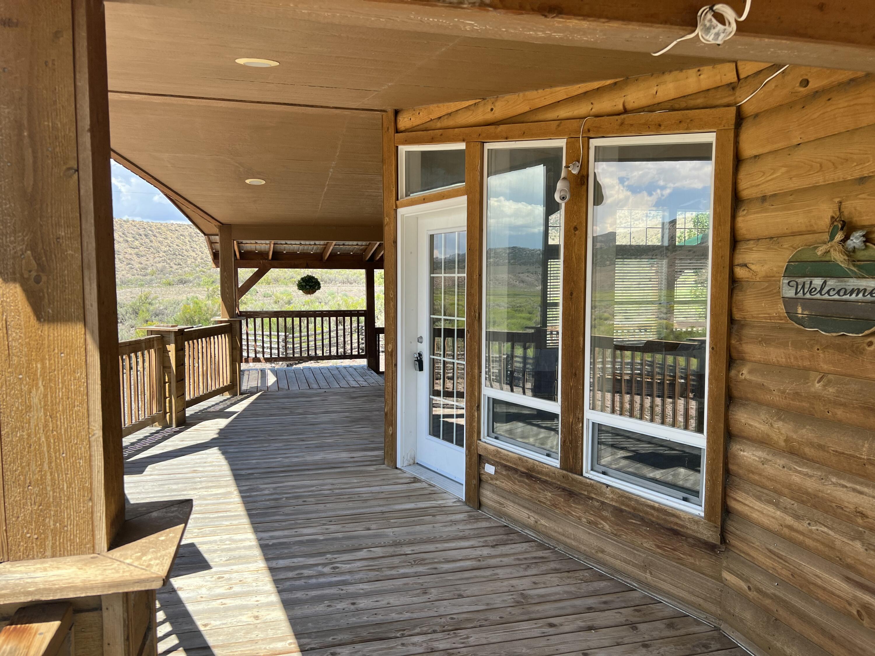 1401 W Highway 62