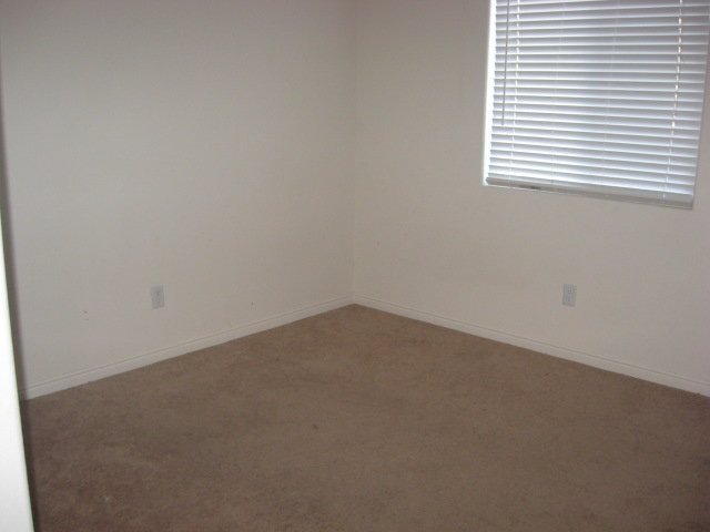 1242 N & 1244 N. 575 West