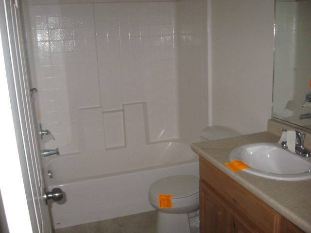 1242 N & 1244 N. 575 West