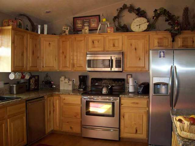 3911 N Quarterhorse LN