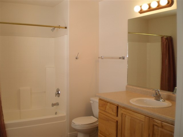 297 Torrey Pines CIR