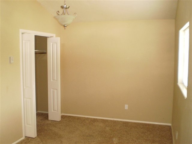 1267 S Pinewood West