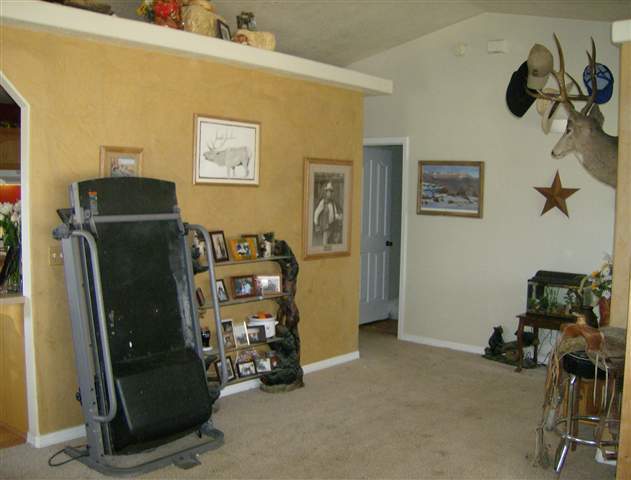 4637 N Santa Fe Trail