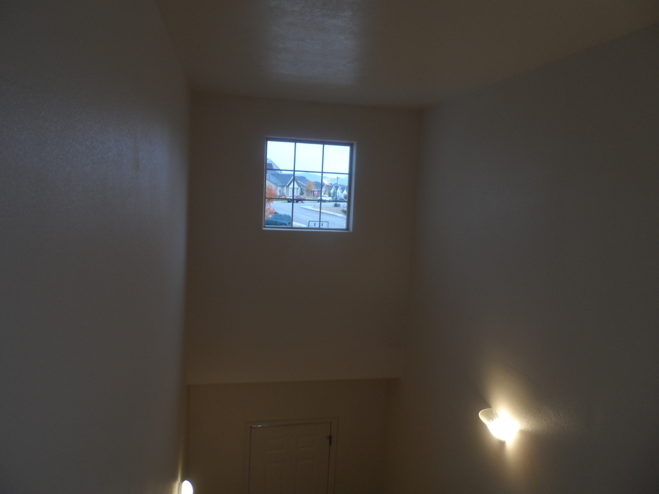 284 N TORREY PINES CIR