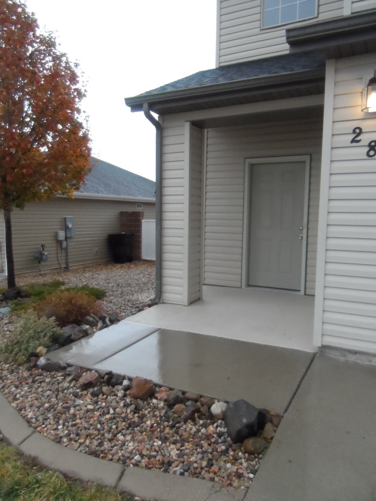 284 N TORREY PINES CIR