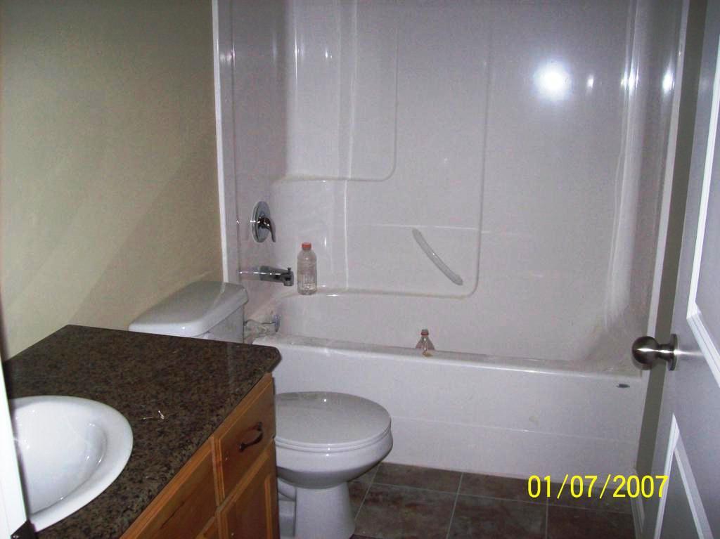 2806 N Clark Parkway