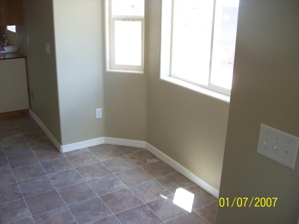 2806 N Clark Parkway