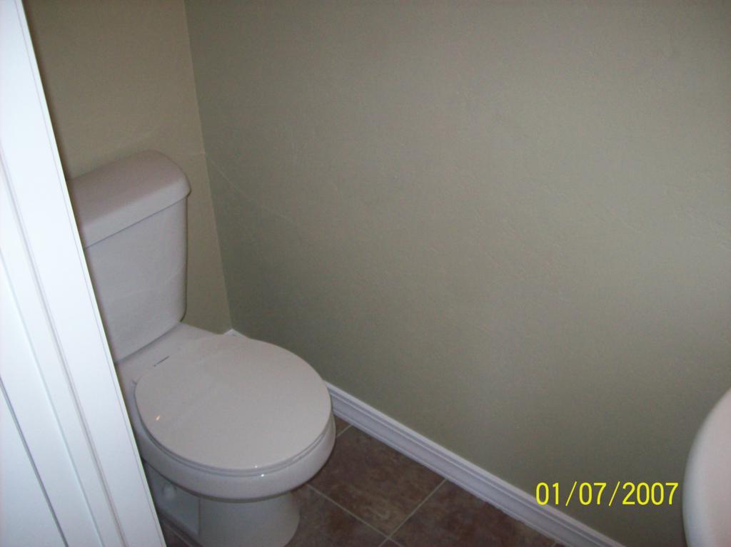 2806 N Clark Parkway