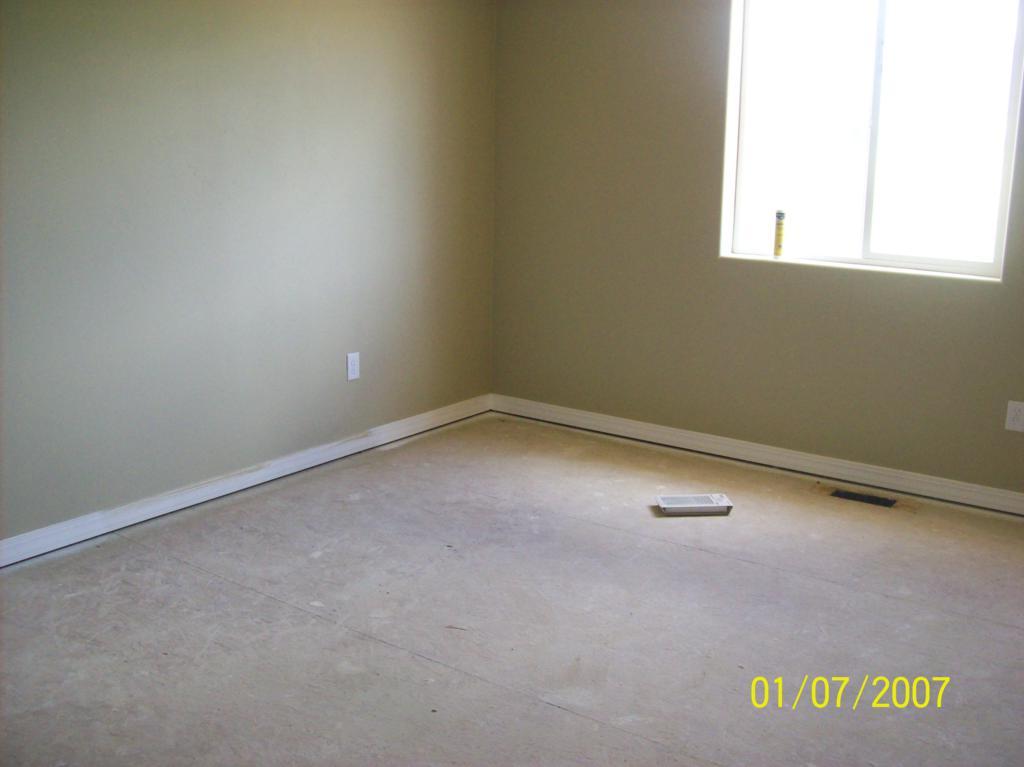 2806 N Clark Parkway