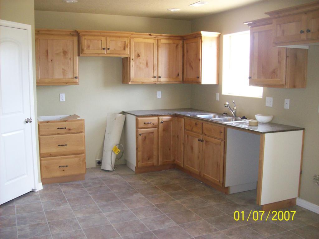 2806 N Clark Parkway