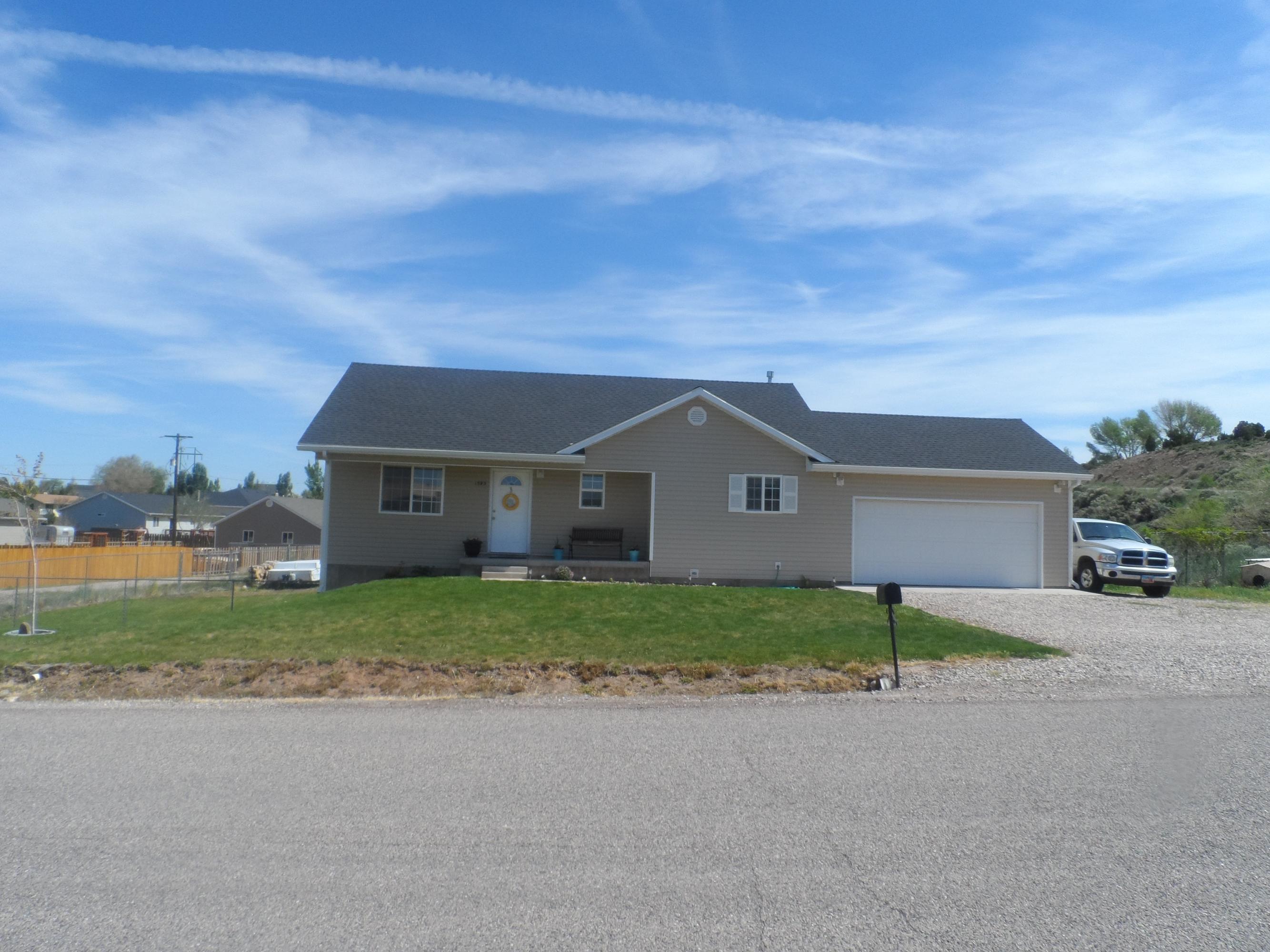 1593 E Southern Homestaed Blvd