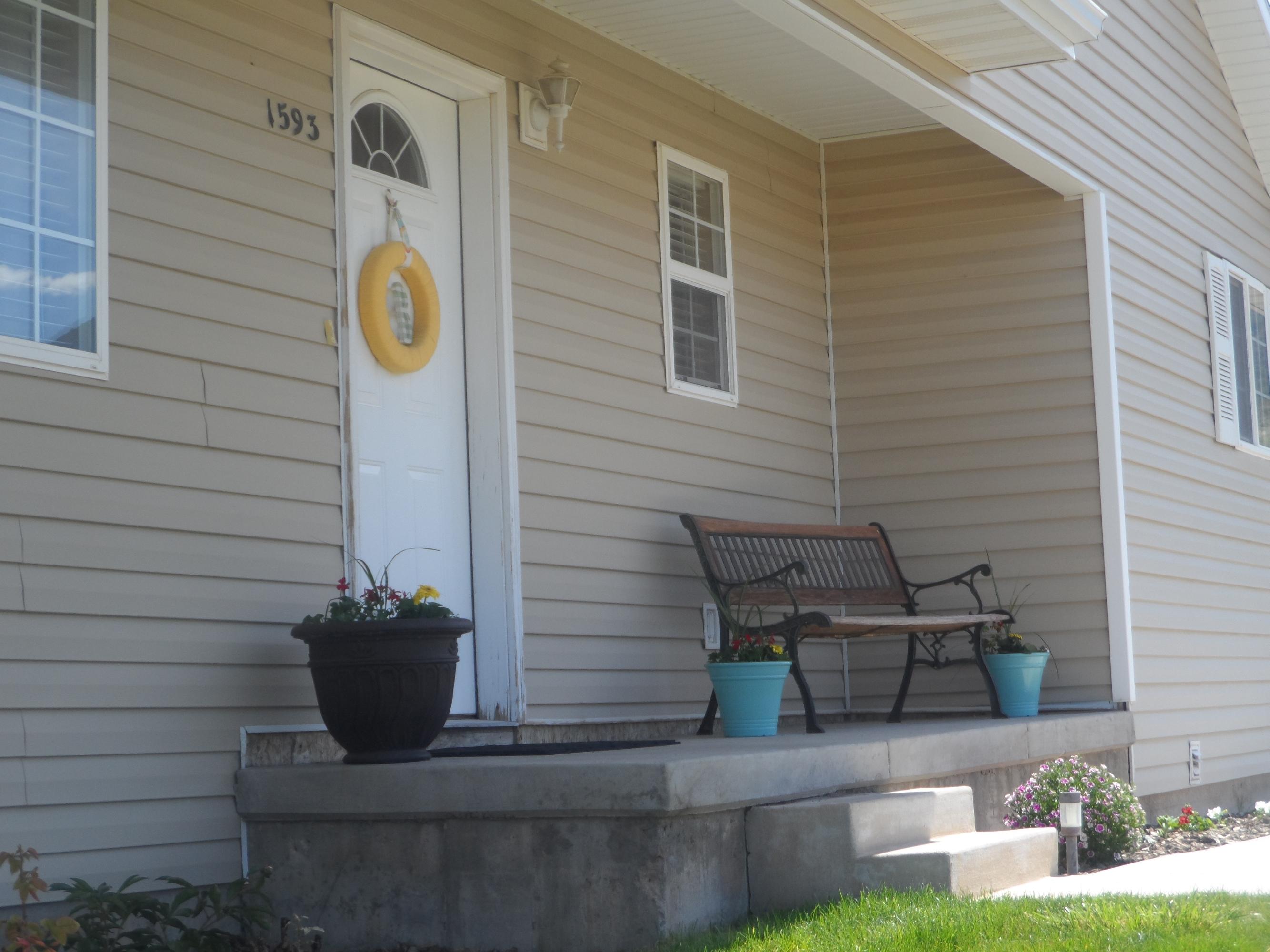 1593 E Southern Homestaed Blvd