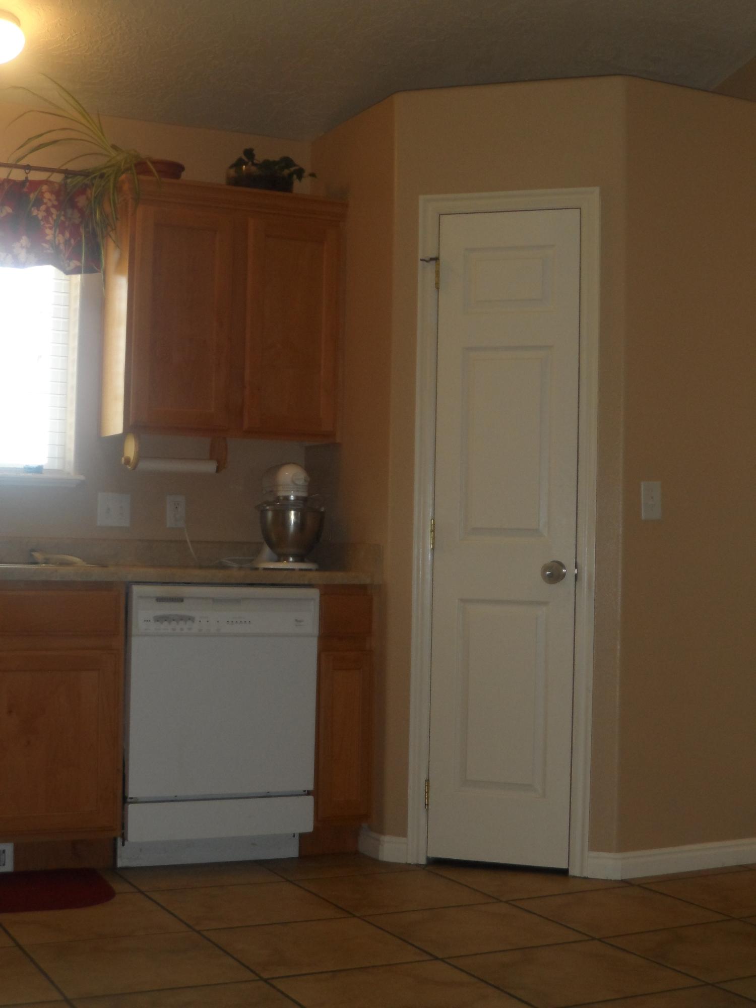 1593 E Southern Homestaed Blvd