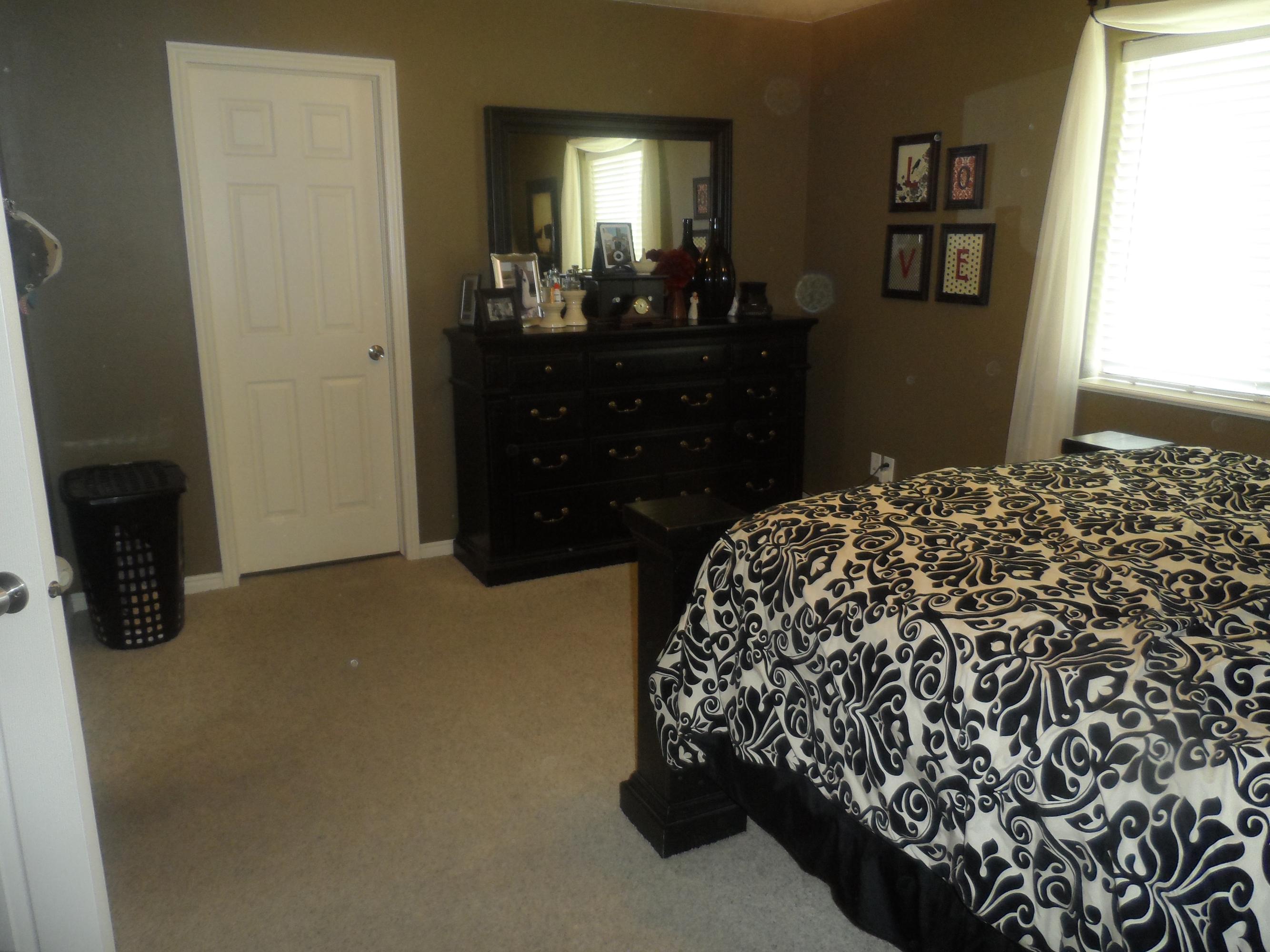 1593 E Southern Homestaed Blvd