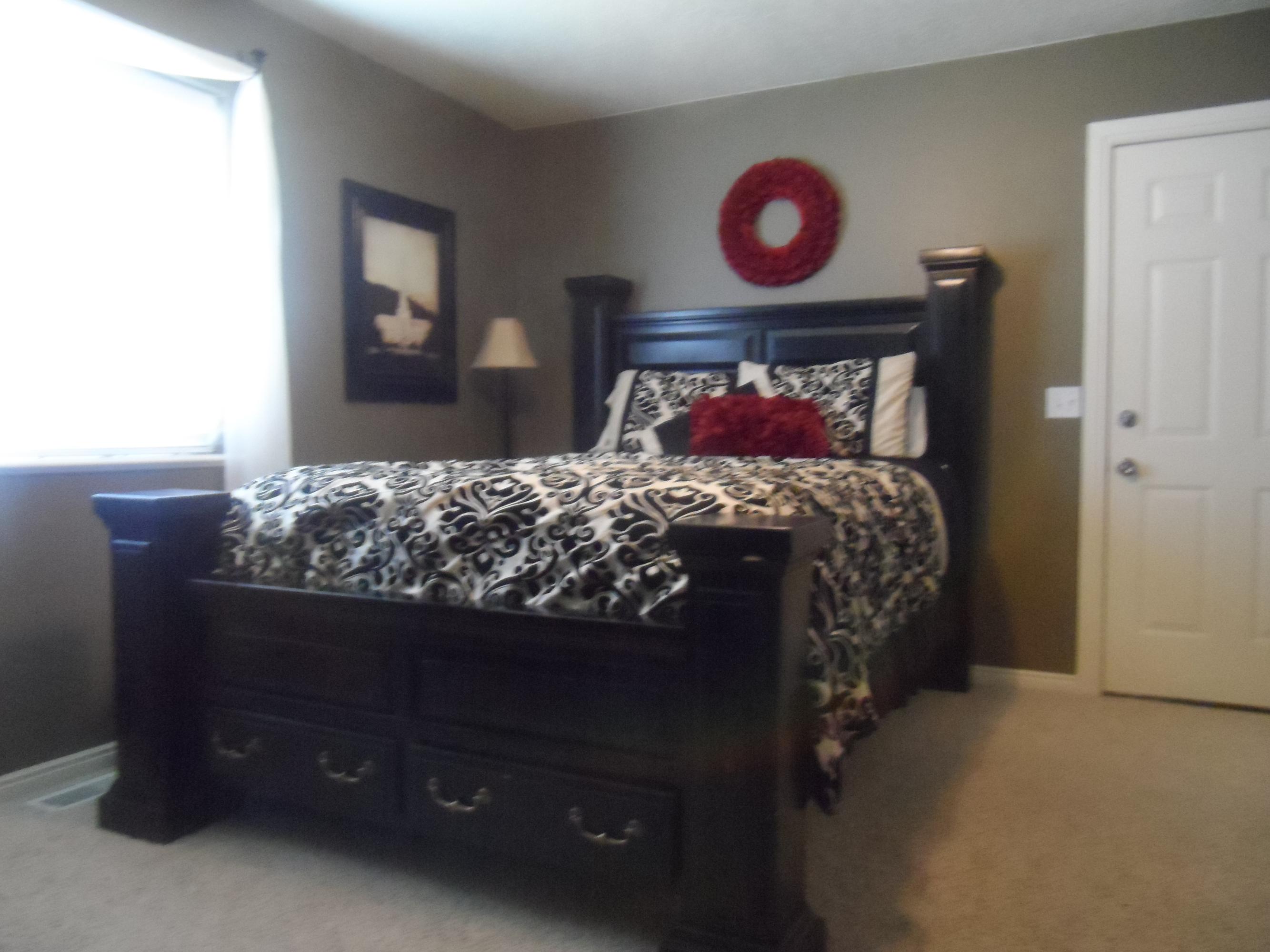 1593 E Southern Homestaed Blvd