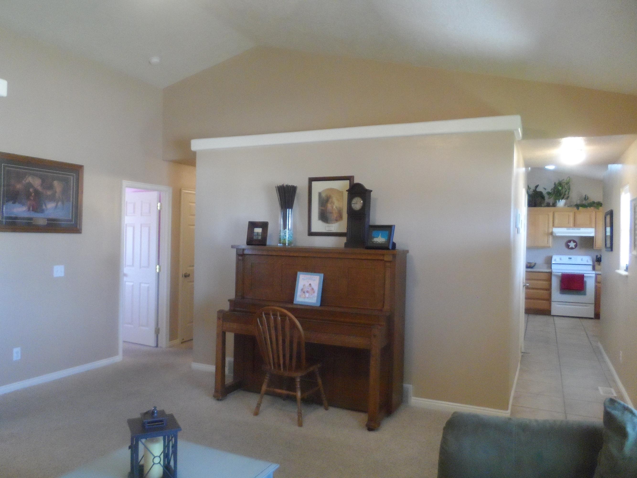 1593 E Southern Homestaed Blvd