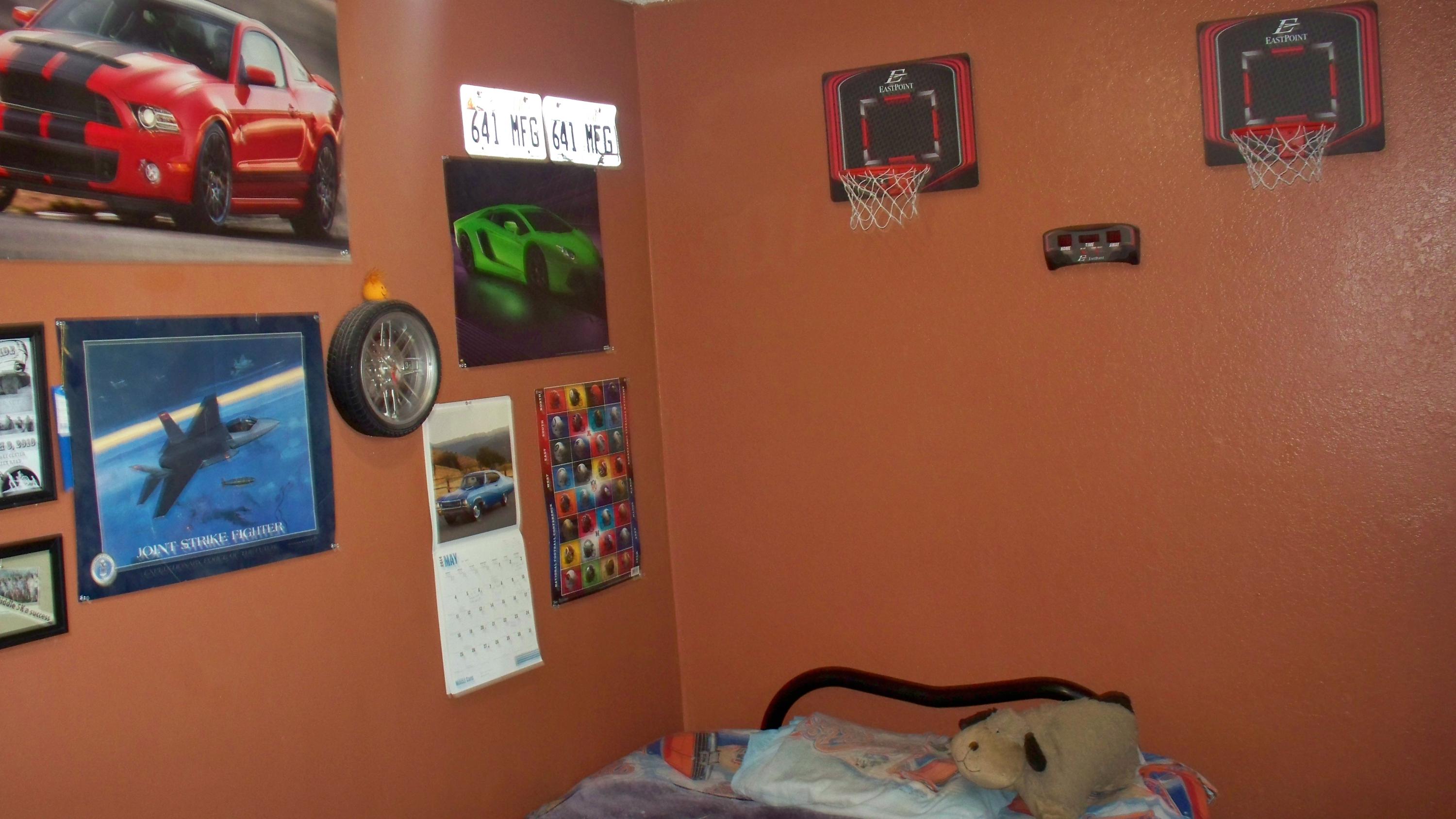 4921 N MULE TRAIN DR