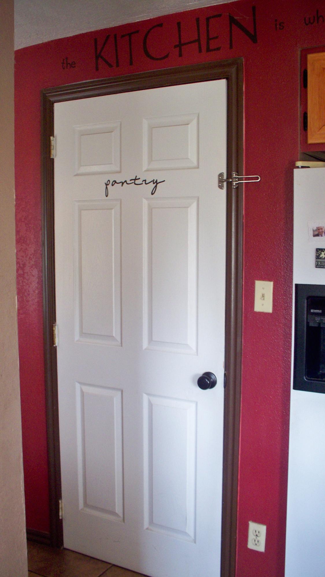 4921 N MULE TRAIN DR