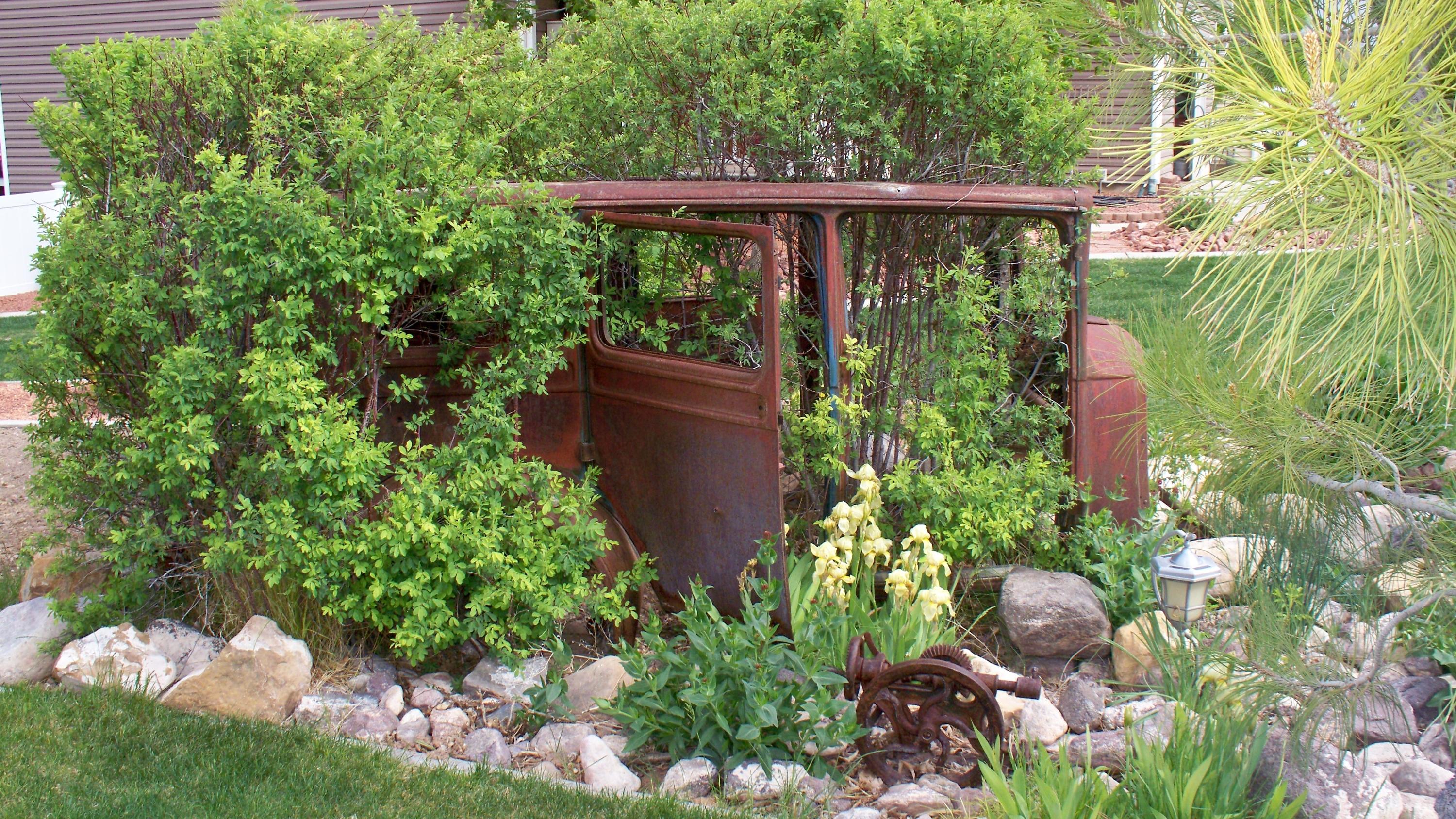 4921 N MULE TRAIN DR