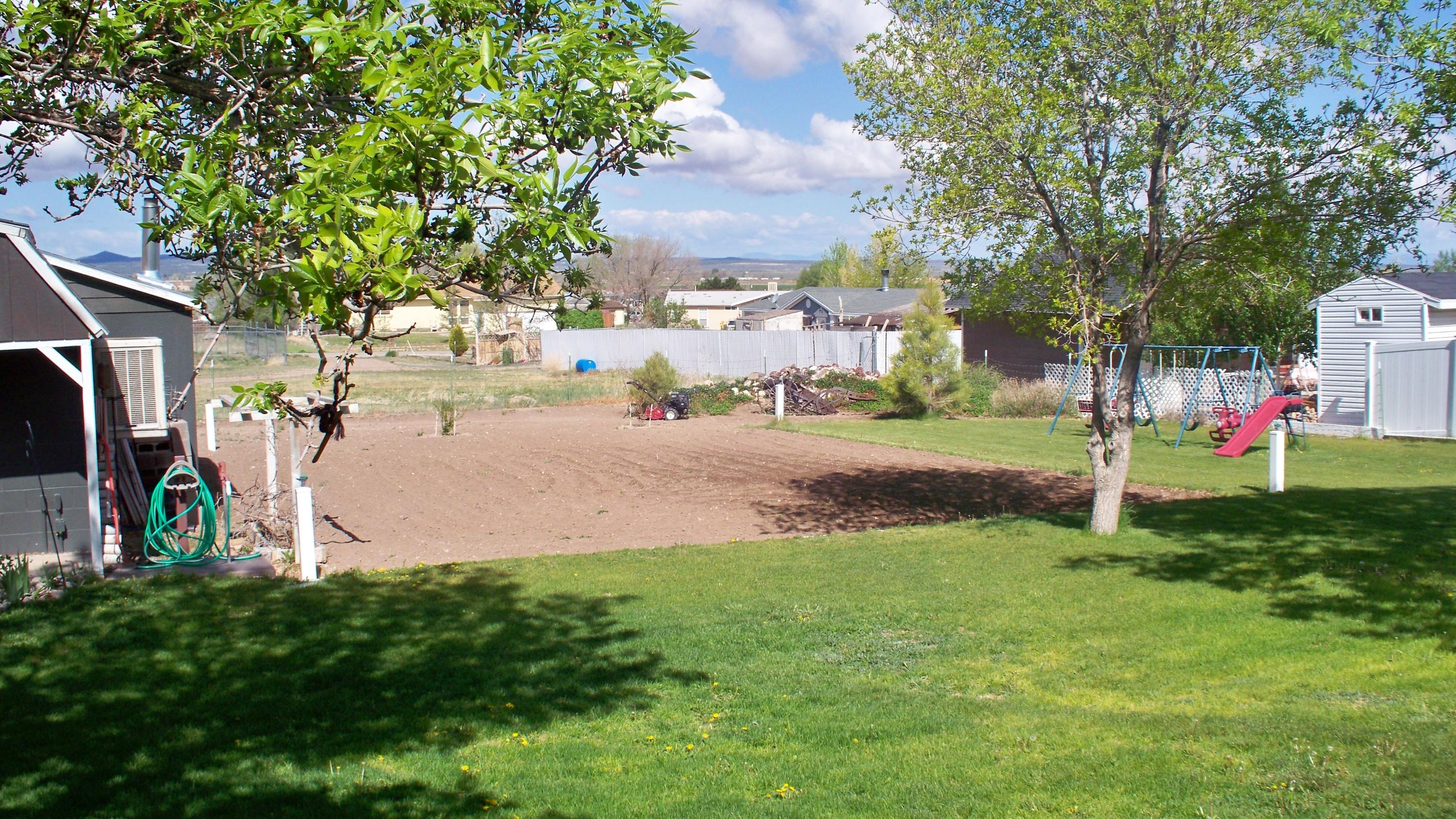 4921 N MULE TRAIN DR