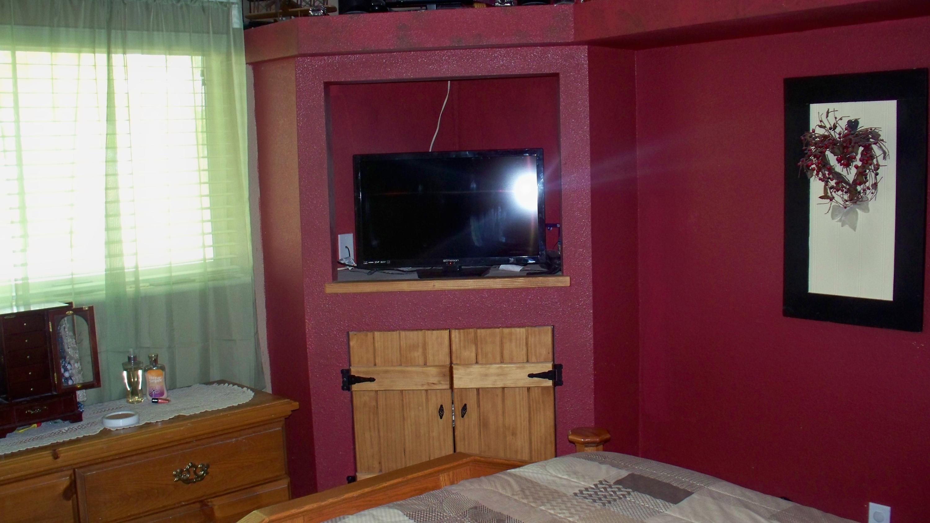 4921 N MULE TRAIN DR