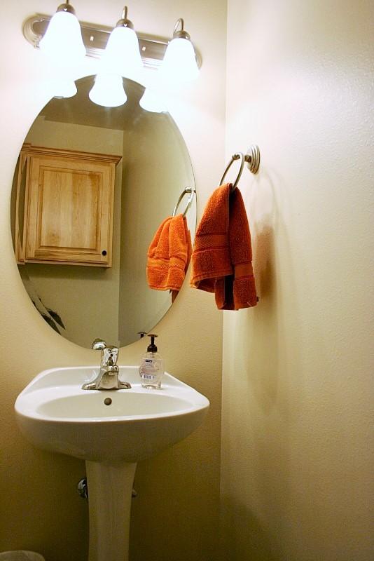 1736 W CLARK Parkway N