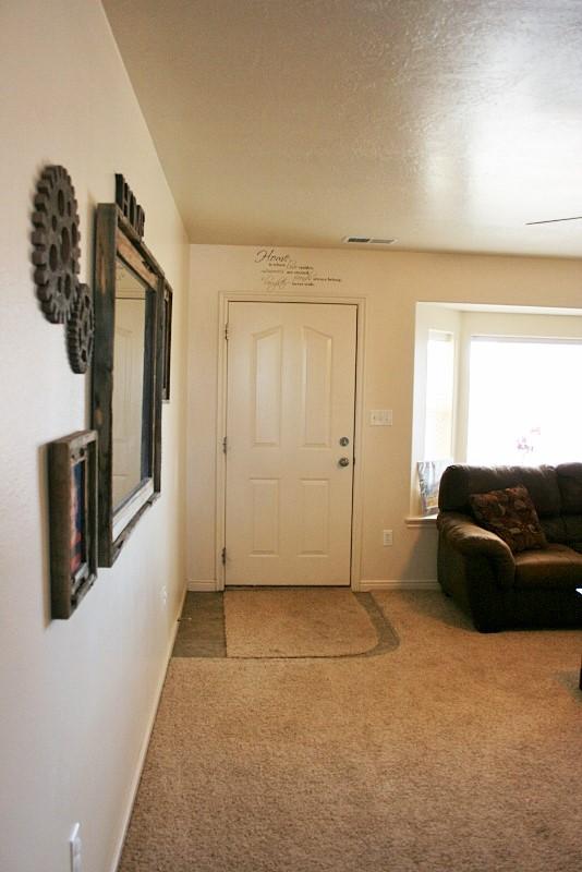 1736 W CLARK Parkway N