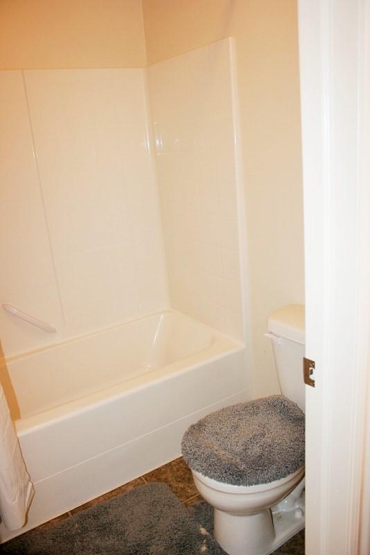 1736 W CLARK Parkway N