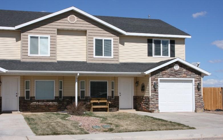 1736 W CLARK Parkway N