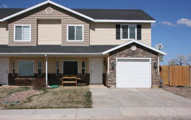 1736 W CLARK Parkway N