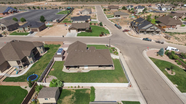 359 S Glen Canyon DR