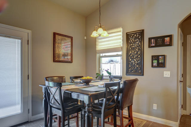 359 S Glen Canyon DR