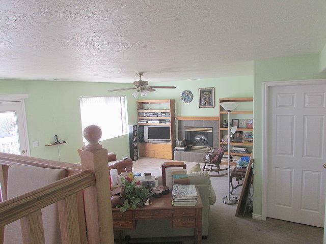 188 N ROUNDABOUT Way