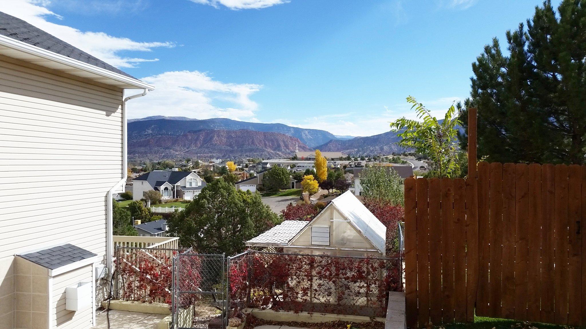 188 N ROUNDABOUT Way