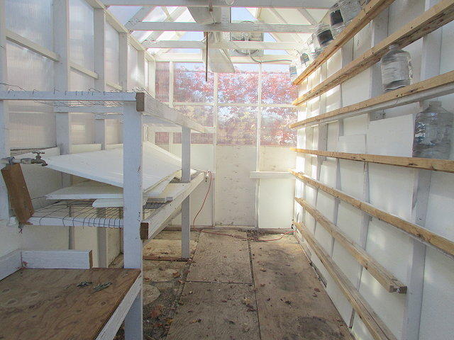 188 N ROUNDABOUT Way