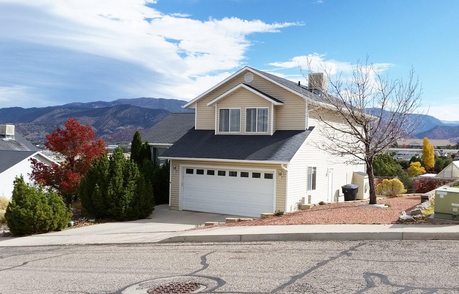 188 N ROUNDABOUT Way