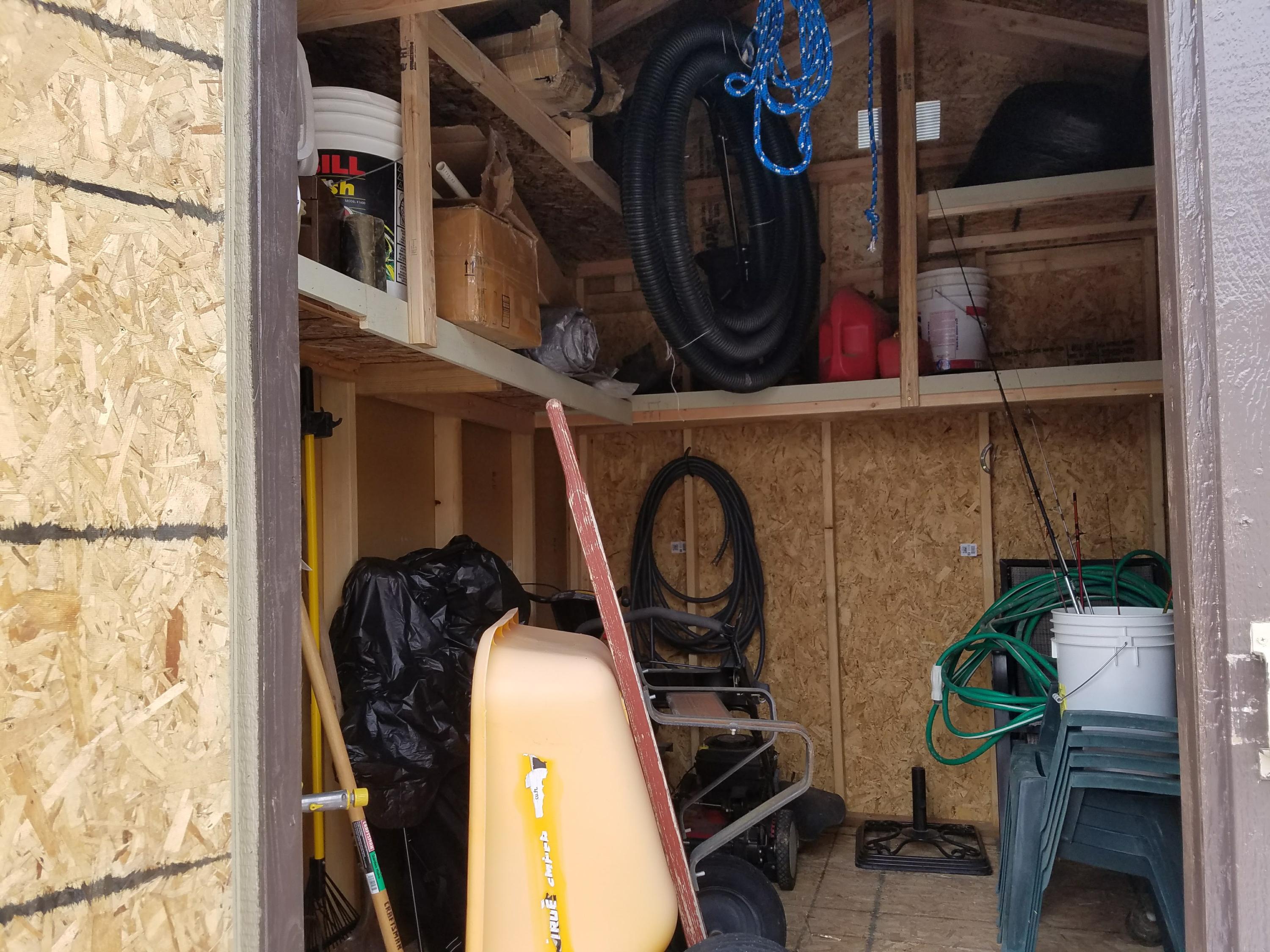 908 E Nichols Canyon