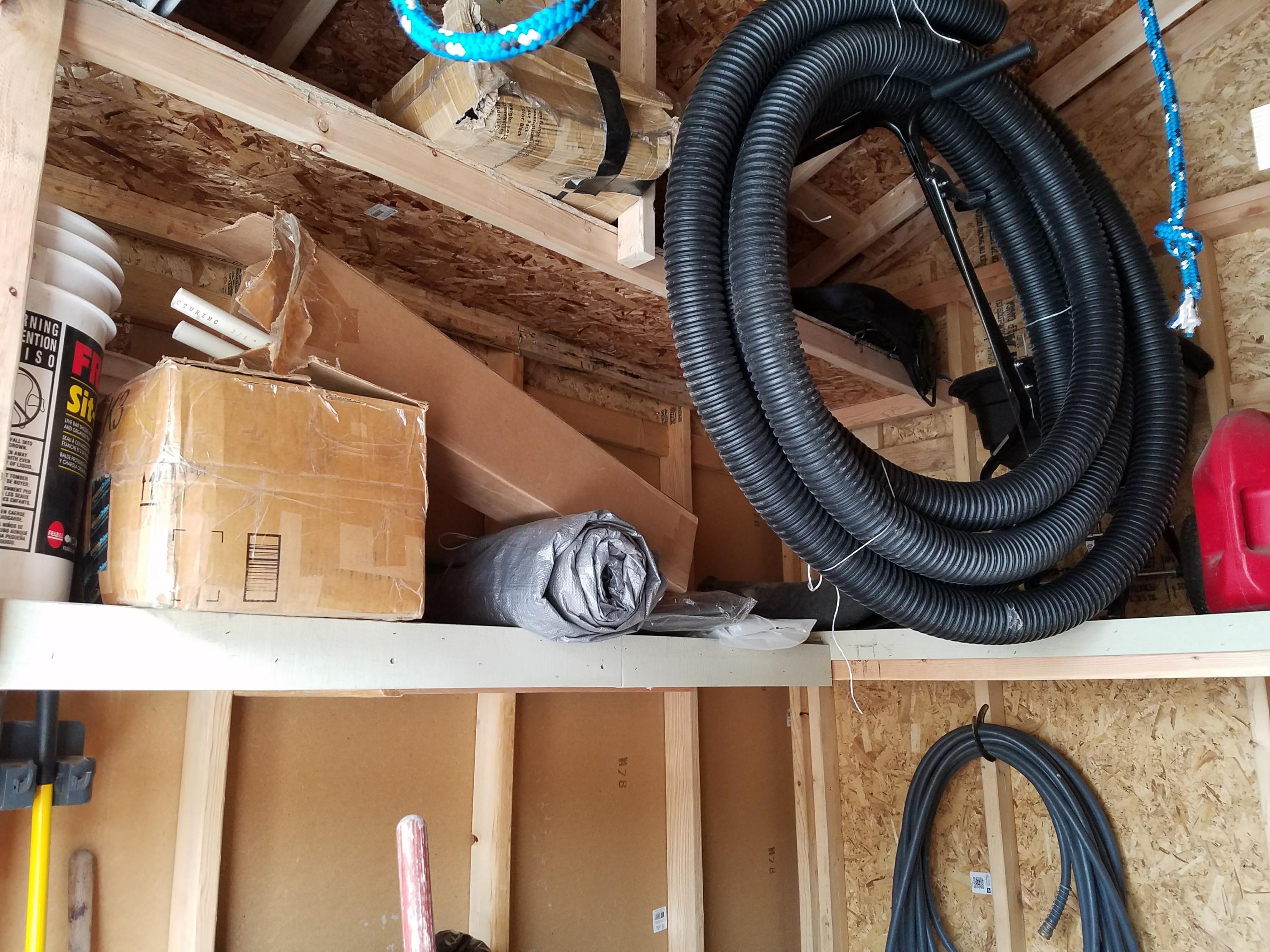 908 E Nichols Canyon