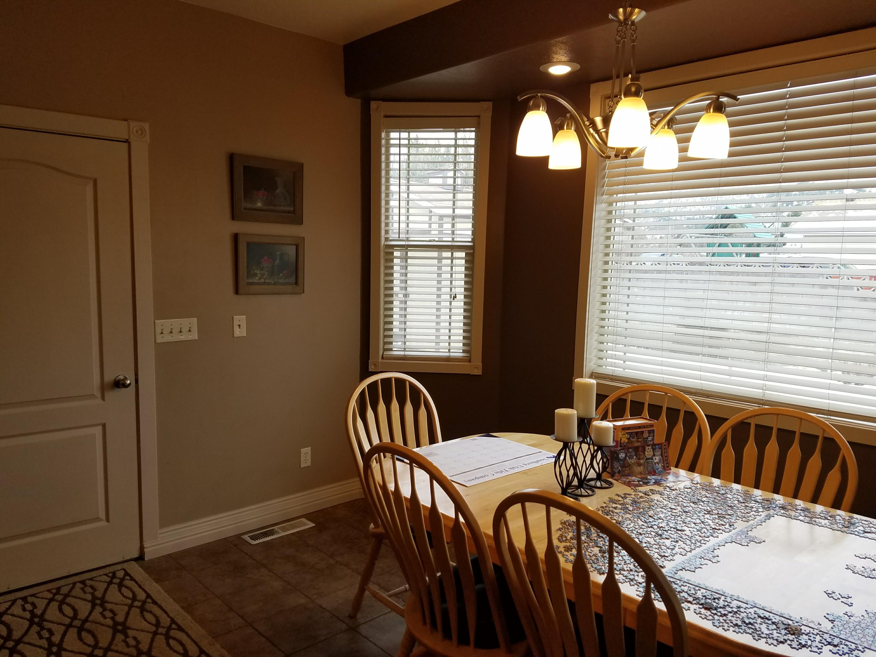 908 E Nichols Canyon