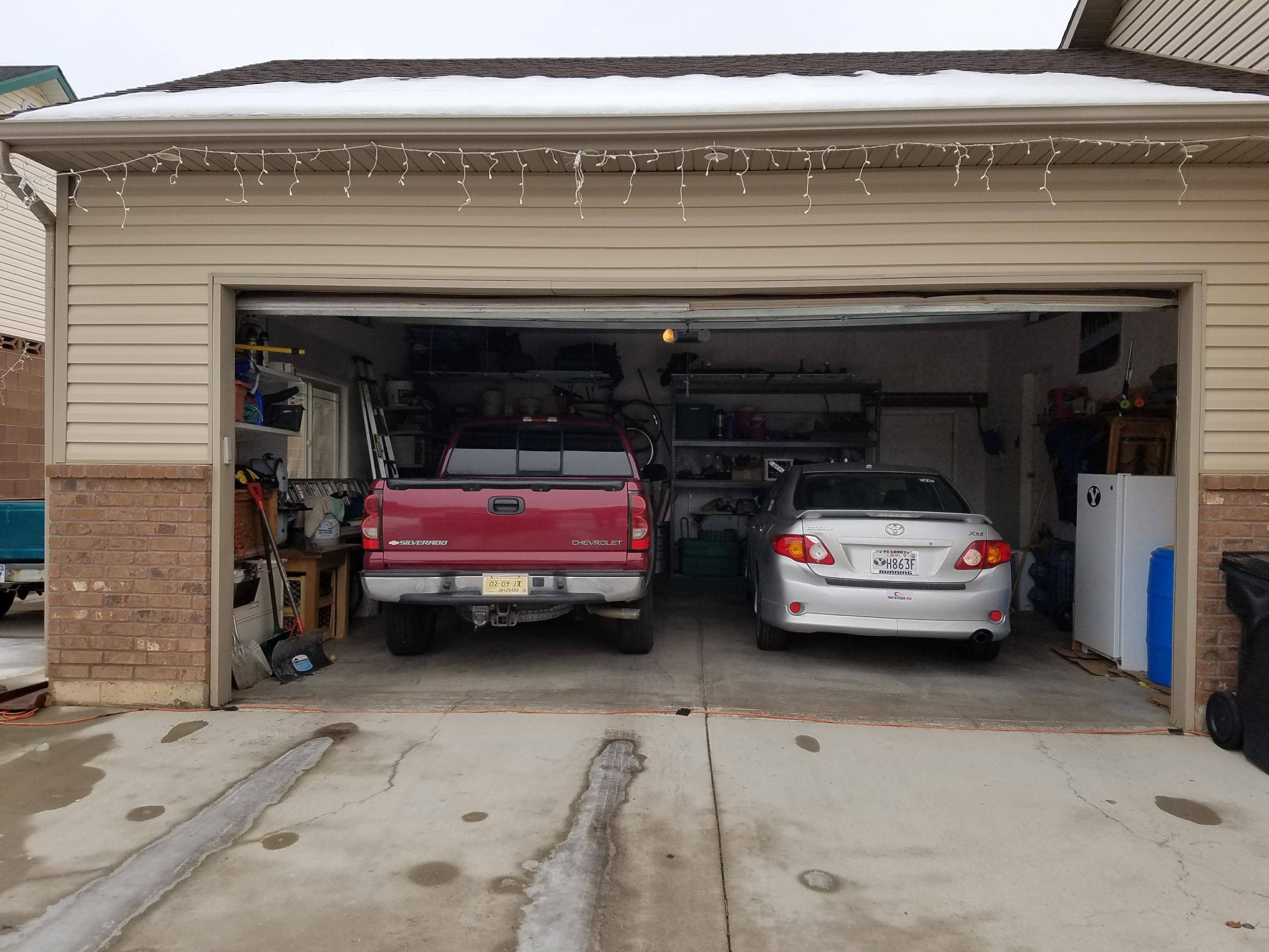 908 E Nichols Canyon