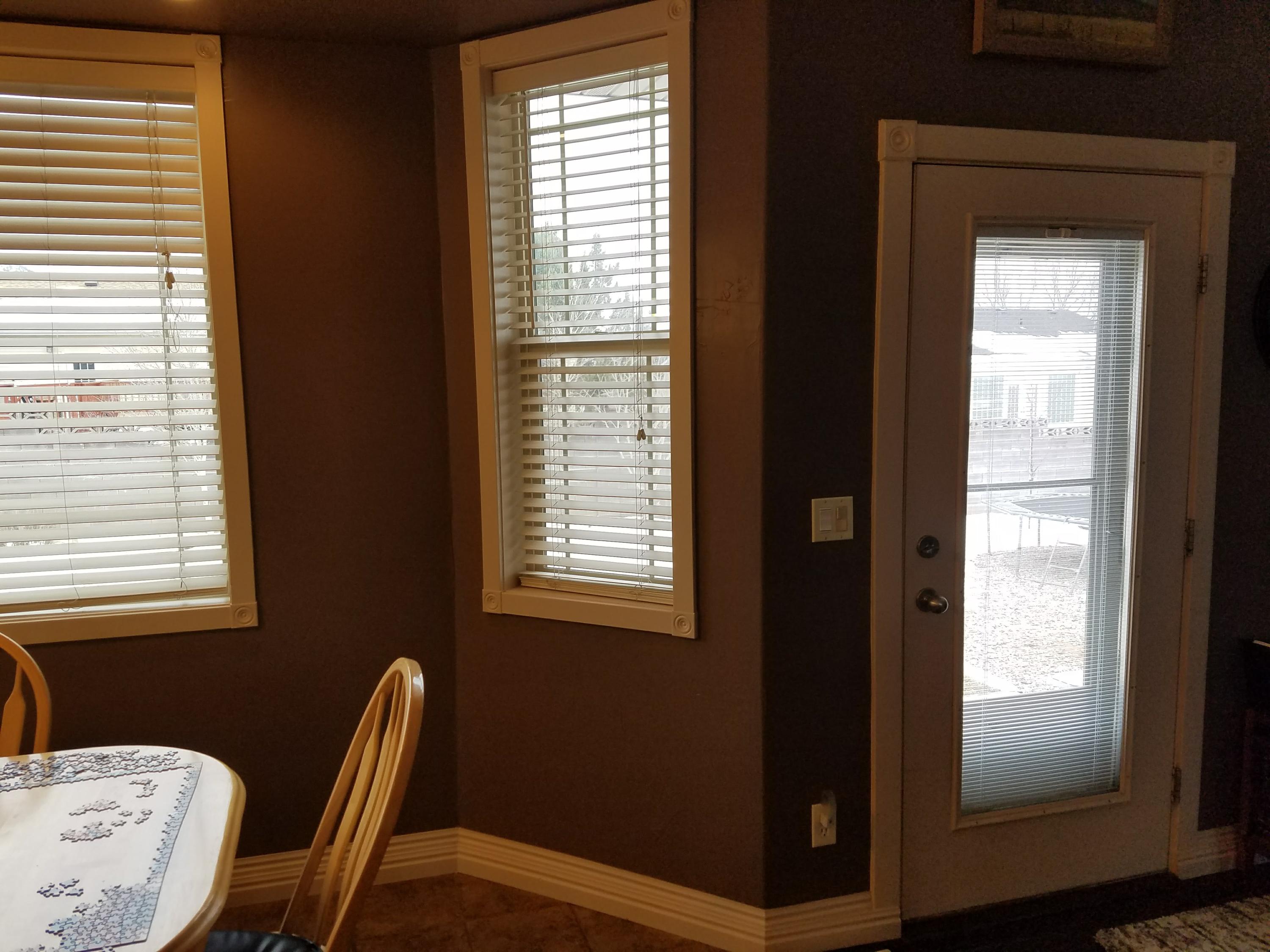 908 E Nichols Canyon