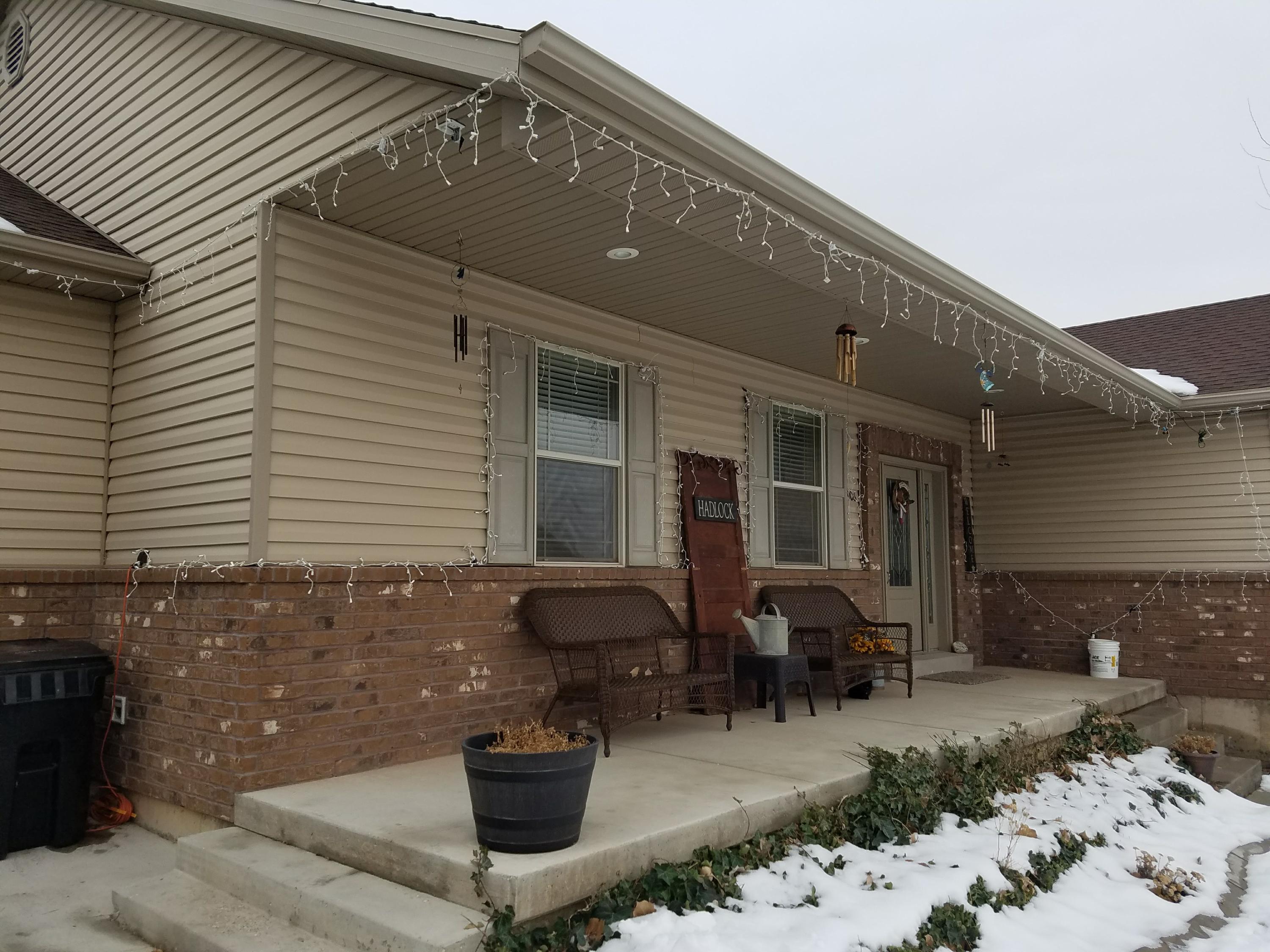 908 E Nichols Canyon