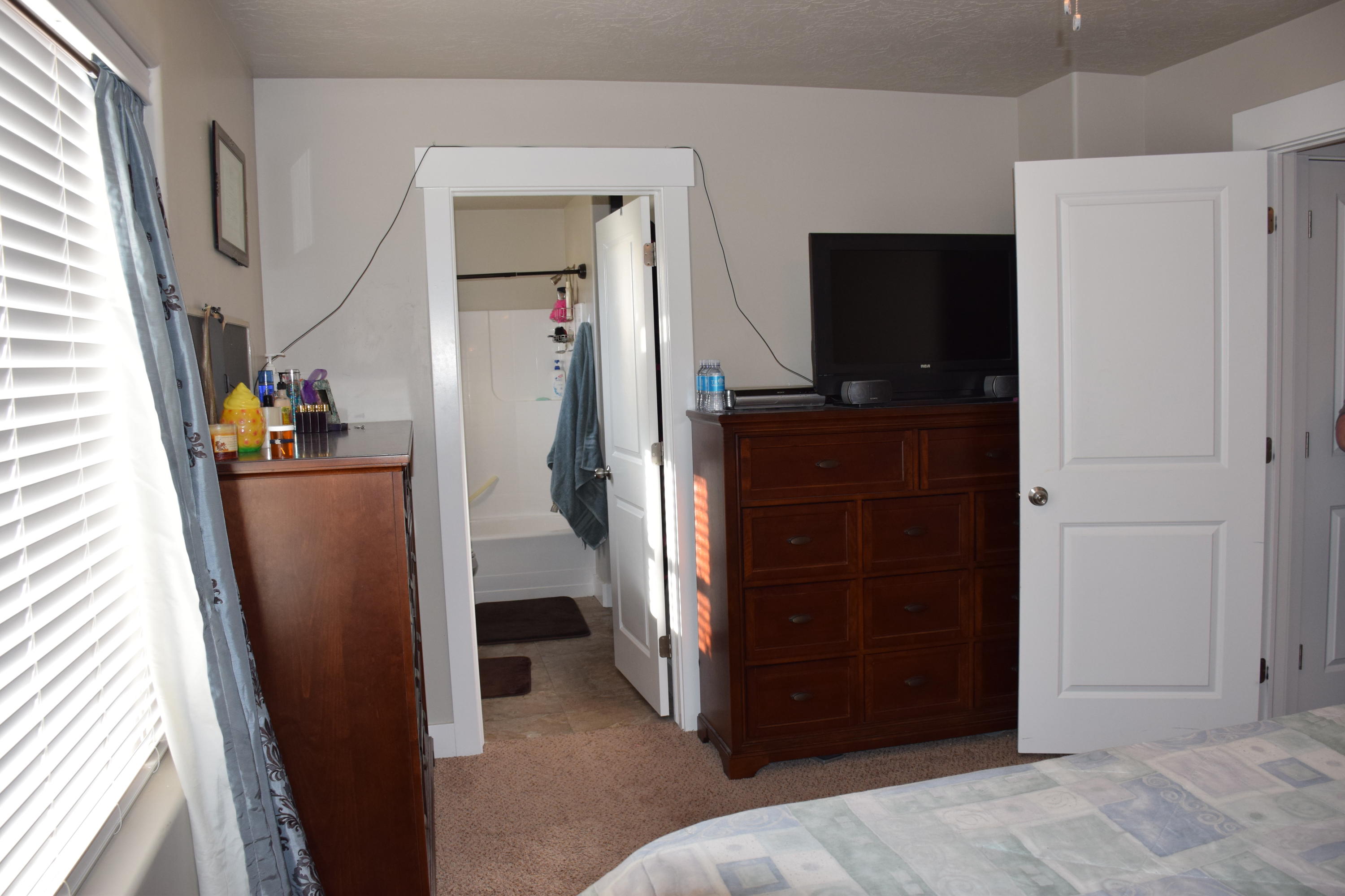 1787 W CLARK PARKWAY N