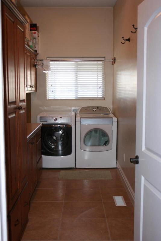 2172 N Wagon Trail DR