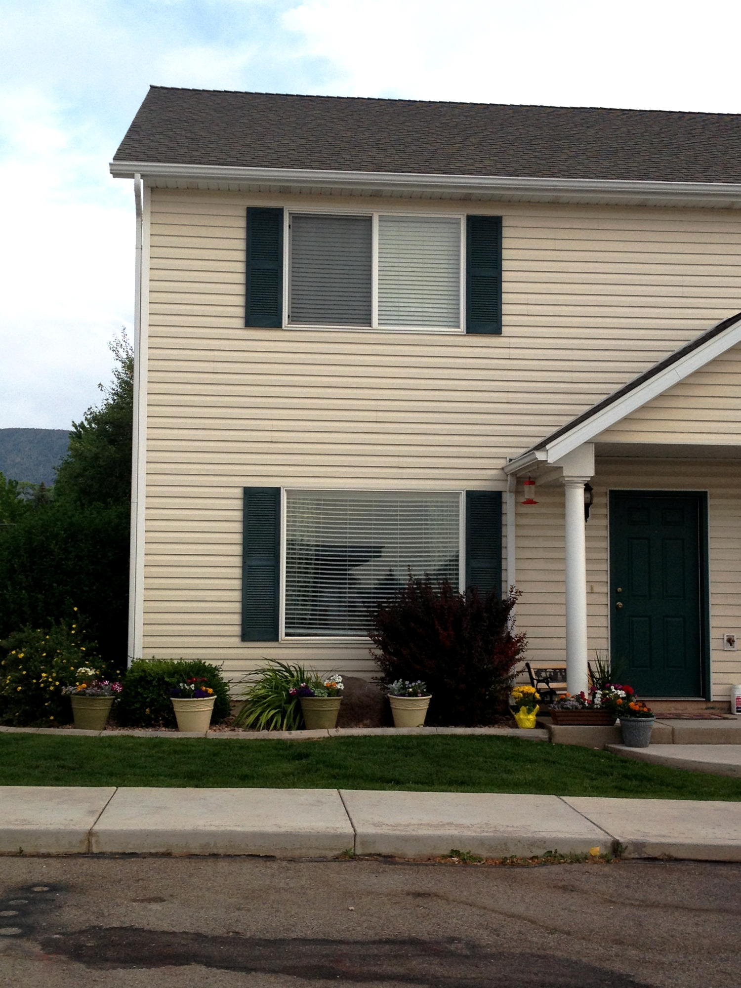 1148 N Northfield RD, #25 #25