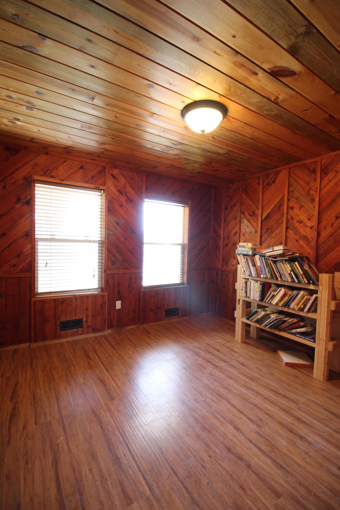 4436 N 150 W, (Millard Lane) (Millard Lane)