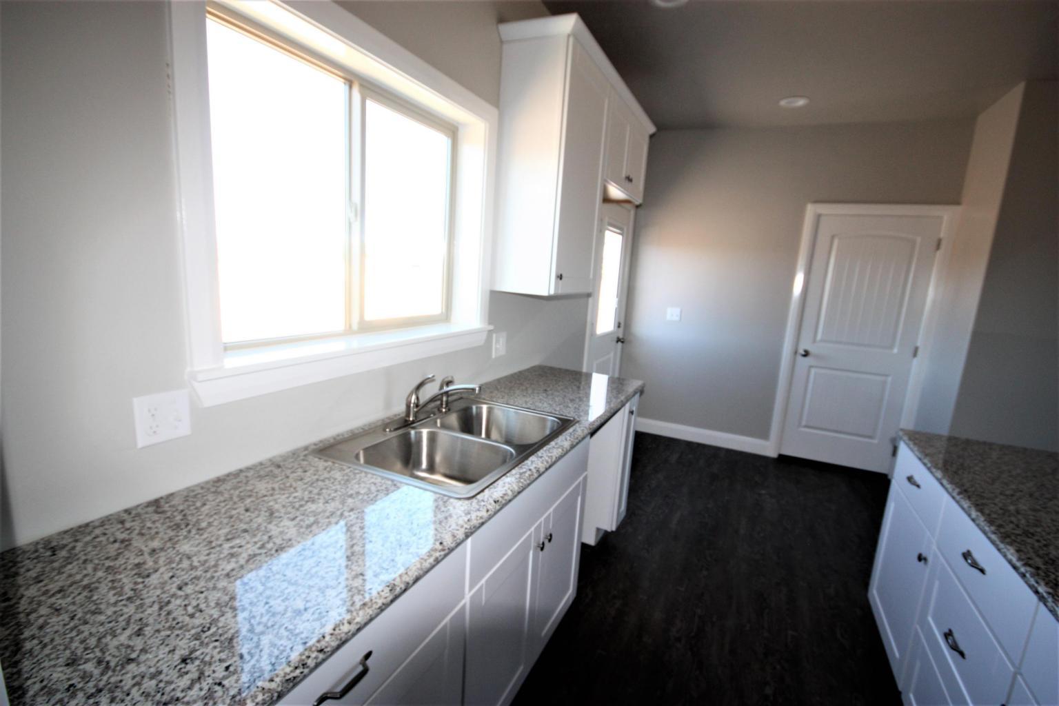 4553 N Prospector LN