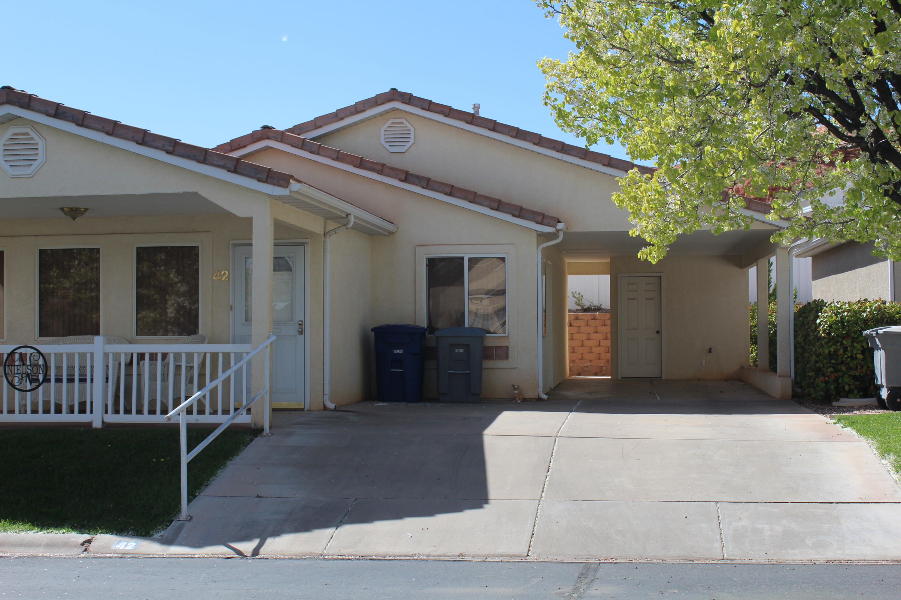 1050 W Red Hills Parkway, #42 #42